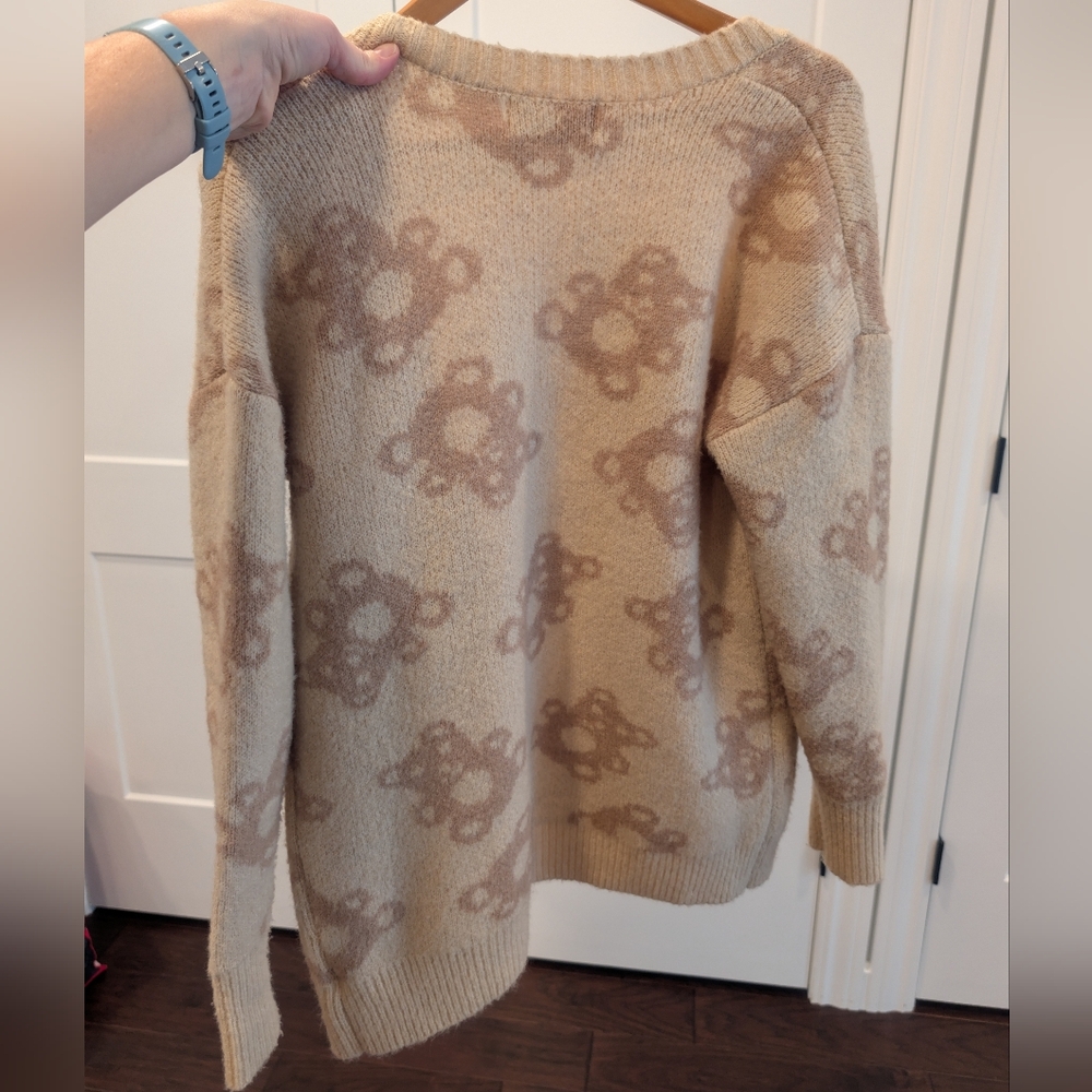 NO BOUNDARIES Beige Tan Teddy Bear Novelty Printed Cardigan Sweater Size Medium - Picture 6 of 6